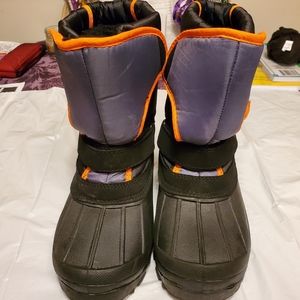 Boys Winter Boots size 4